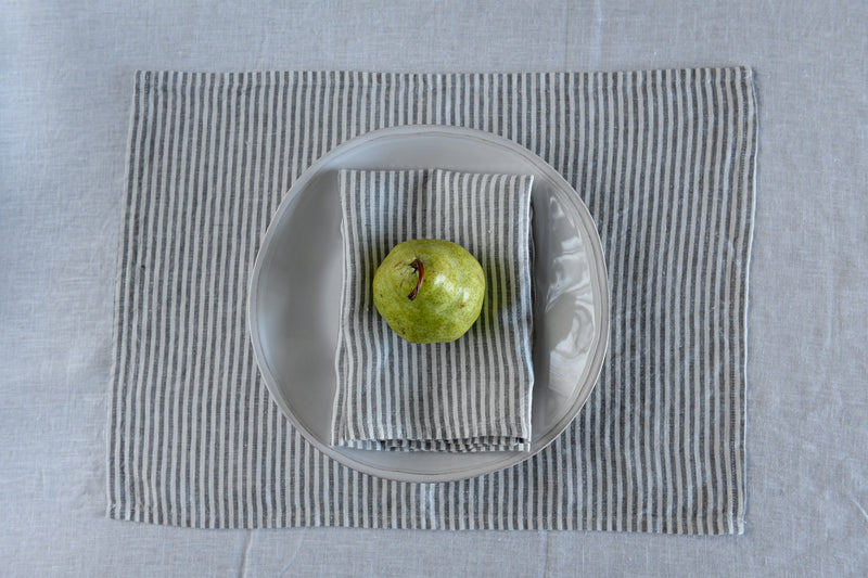 GROVE LINEN PLACEMAT SET  IN OLIVE GREEN AND NATURAL