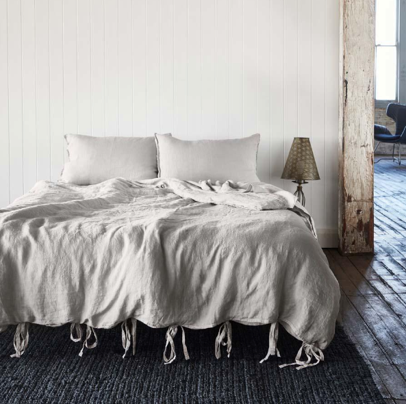 FINE FRENCH LINEN SHEETS IN SILVER