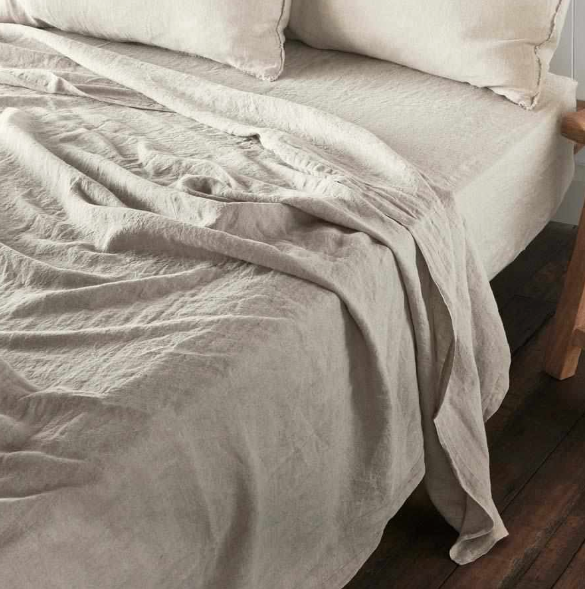 FINE FRENCH LINEN SHEETS IN NATURAL