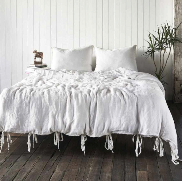 FINE FRENCH LINEN QUILT COVER IN SNOW