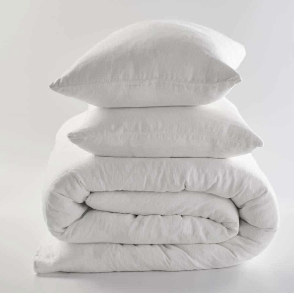 FINE FRENCH LINEN QUILT COVER IN SNOW – High Country Home